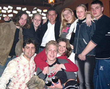 Das abschlieende Gruppenfoto im Pub in Enkenbach.